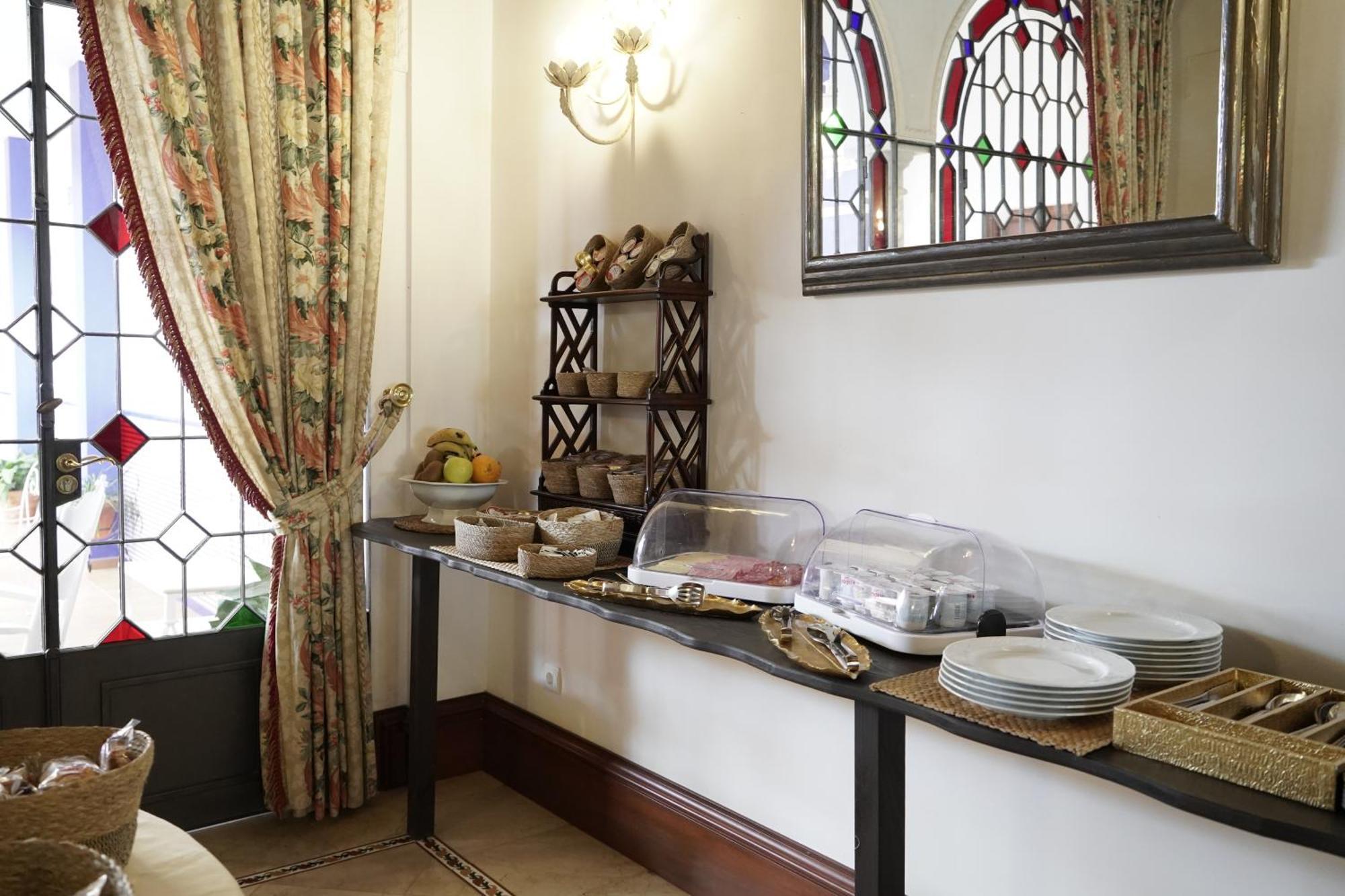 Hospedarte Palacete Real El Rocio Luaran gambar